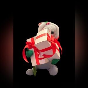 Vintage Annalee Christmas Mouse Carrying Gifts Mobilitee Dolls USA